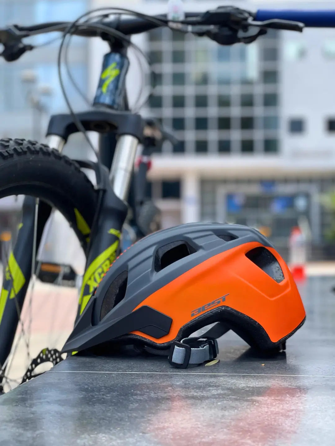 Casco de Enduro Best Gris/Naranja