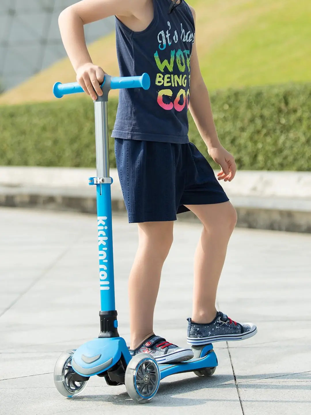 Scooter Kicknroll para niños de 3 a 10 años con ruedas led