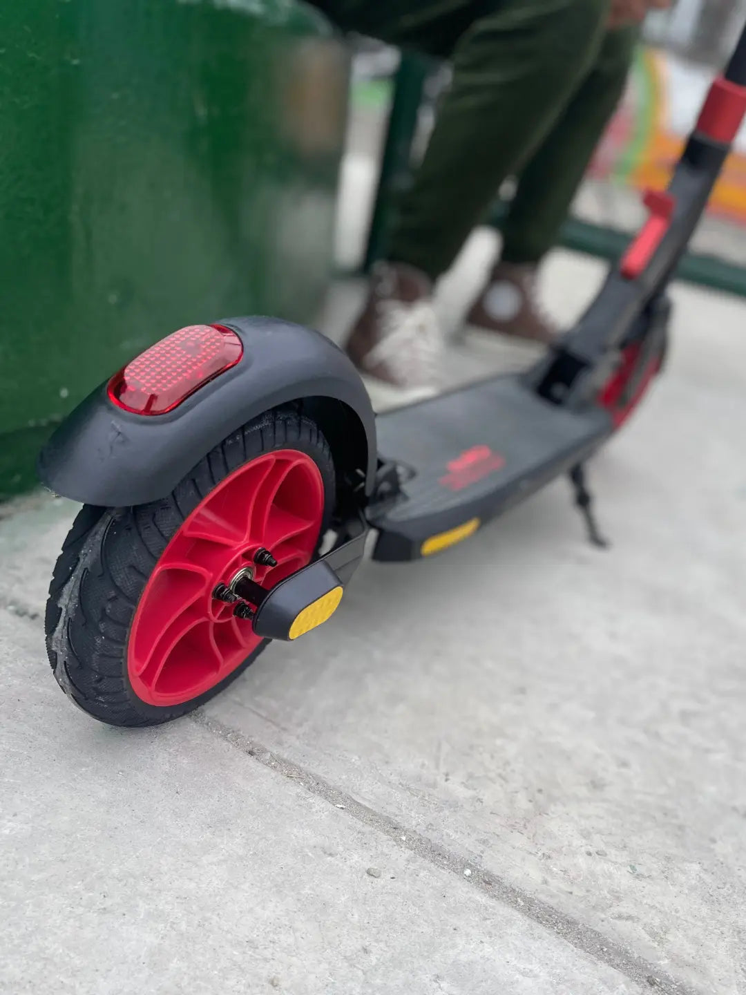 Scooter + Casco | Pack de Seguridad al Mejor Precio