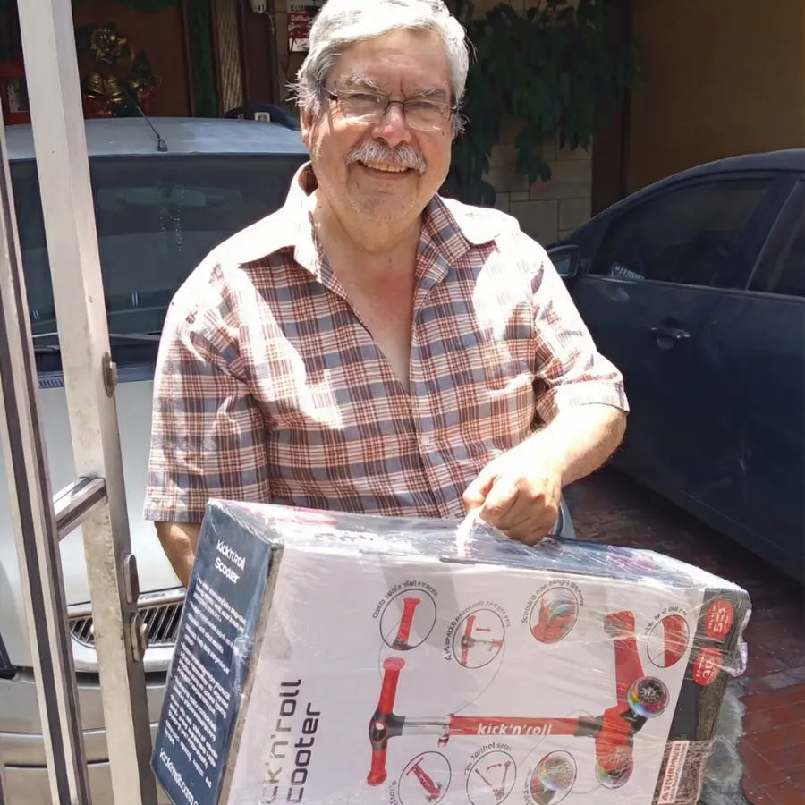 Pedido de scooter entregado a familia en Lima